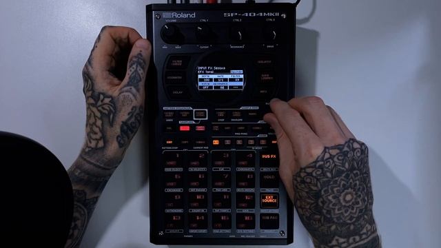 Roland SP-404 MKII Tutorial Series 13 - Record Setting Menu смотреть онлайн