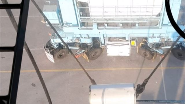 RTG Crane Spin, normal wheels & 90 degree wheels. смотреть онлайн