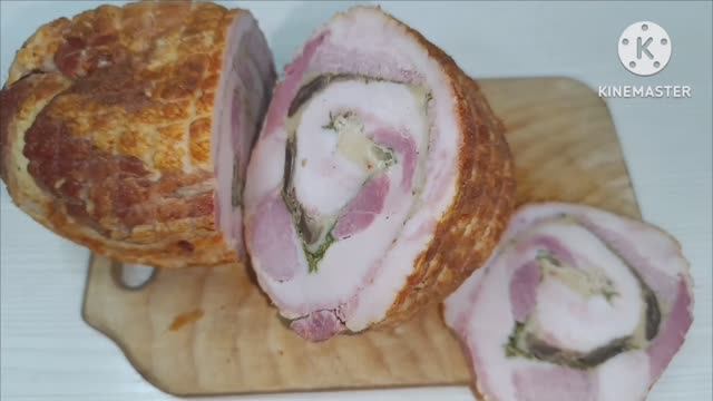 Рулет из свинины с грибами и сыром. смотреть онлайн