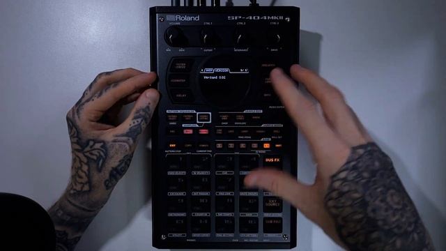 Roland SP-404 MKII Tutorial Series 04 - Updating The Firmware смотреть онлайн