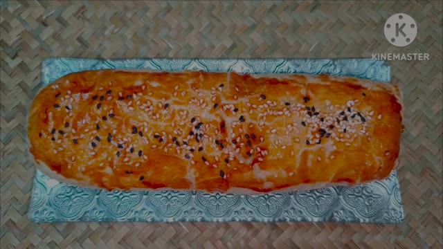 Рулет из слоеного теста. смотреть онлайн