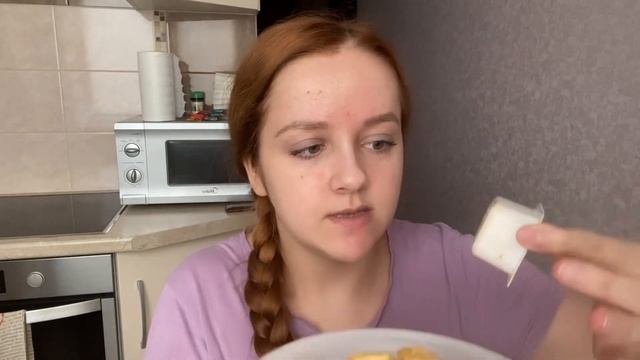 ПРОБУЮ ИНТЕРЕСНЫЕ НОВИНКИ ЕДЫ - СОК БАСТА ; СУХАРИКИ - ПИЦЦА - ОБЗОР НА НОВИНКИ ЕДЫ смотреть онлайн