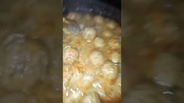 Фрикадельки в томатном соусе(3) смотреть онлайн