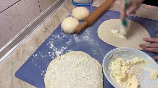 Kroasani sa sirom - tijesto koje je i sutradan jako mekano i ukusno ako vam ostane смотреть онлайн