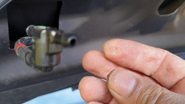 Toyota Prius Windscreen/windshield Washer Spray Nozzel Repair