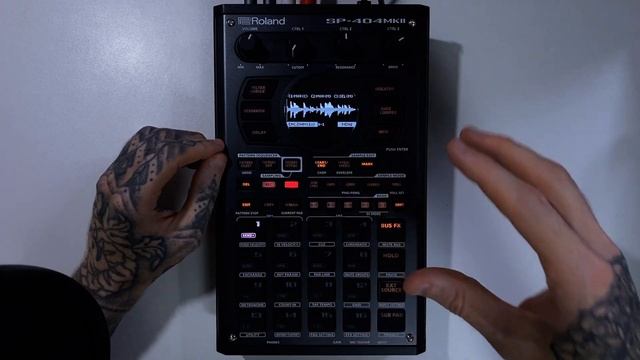 Roland SP-404 MKII Tutorial Series 21 - Sample Chopping смотреть онлайн