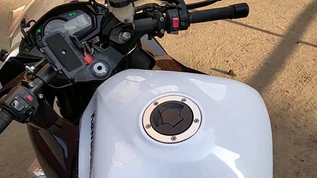 Kawasaki Ninja 1000, Kawasaki Z1000sx