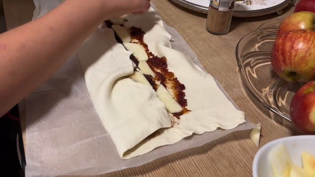 Яблочный штрудель с корицей от Шефа