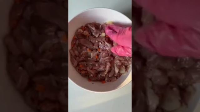 Потрясающая Домашняя Печёная Колбаска #short смотреть онлайн