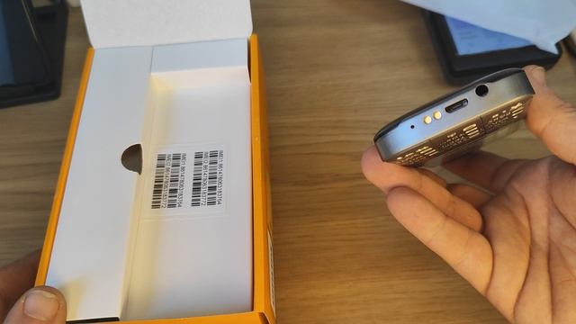 Philips Xenium E227 распаковка смотреть онлайн
