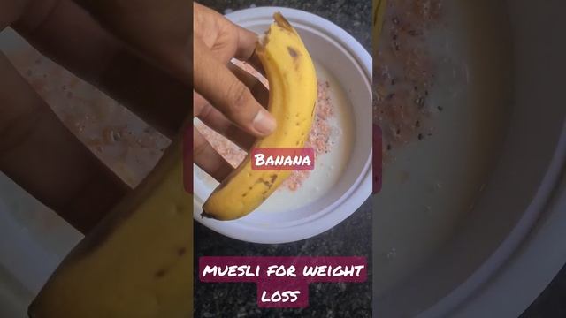 muesli for weight loss #muscleblaze #muesli #weightloss #balancediet #fit #muscle #weightlossjourne смотреть онлайн