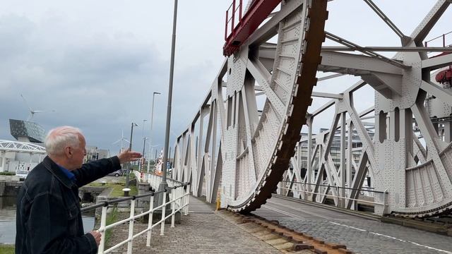 Мост-крокодил в Антверпене - редкая разводная система Шерцера смотреть онлайн