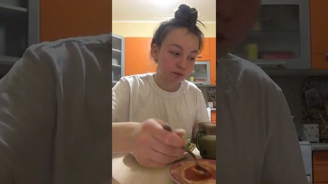 Мукбанг пельмени 🥟🍺 смотреть онлайн