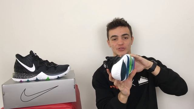 ECCO LE NIKE KYRIE 5! Come sono sul CAMPO? смотреть онлайн