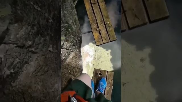 Дорога к скале Чанг-Конг, Китай смотреть онлайн