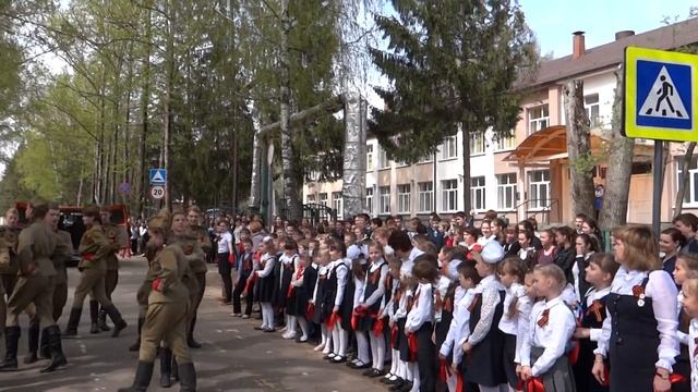Флешмоб к 70- летию Великой победе МБОУ СОШ д. Мокшино смотреть онлайн