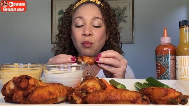 ASMR SPICY WINGS|FRIED CHICKEN EATING SHOW| PandaEats ASMR смотреть онлайн