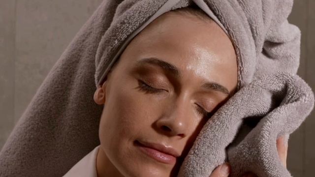 ПОЛОТЕНЦЕ SOHO ZERO TWIST SOFT BOX® SILVER СЕРОЕ смотреть онлайн