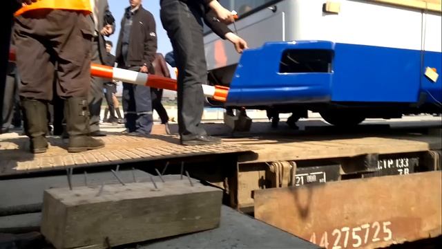Chisinau unload trolleybus AKSM 321, March 2011, part III смотреть онлайн