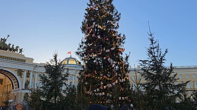 Дворцовая площадь, 31.12.2024 смотреть онлайн