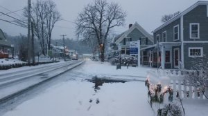 Прогулка по заснеженному Оганквиту, штат Мэн в снегопад. (4K) | Красивое место у моря.