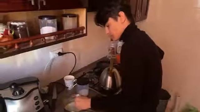 Готовим блинчики в форме члена смотреть онлайн