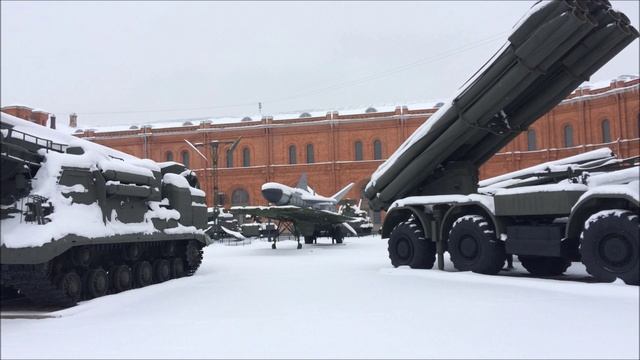 Санкт-Петербург Музей артиллерии, инженерных войск и войск связи Уличная экспозиция