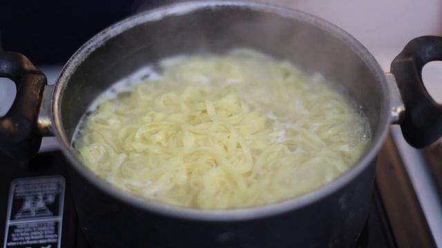 Самый вкусный Рамен из простых ингредиентов. смотреть онлайн