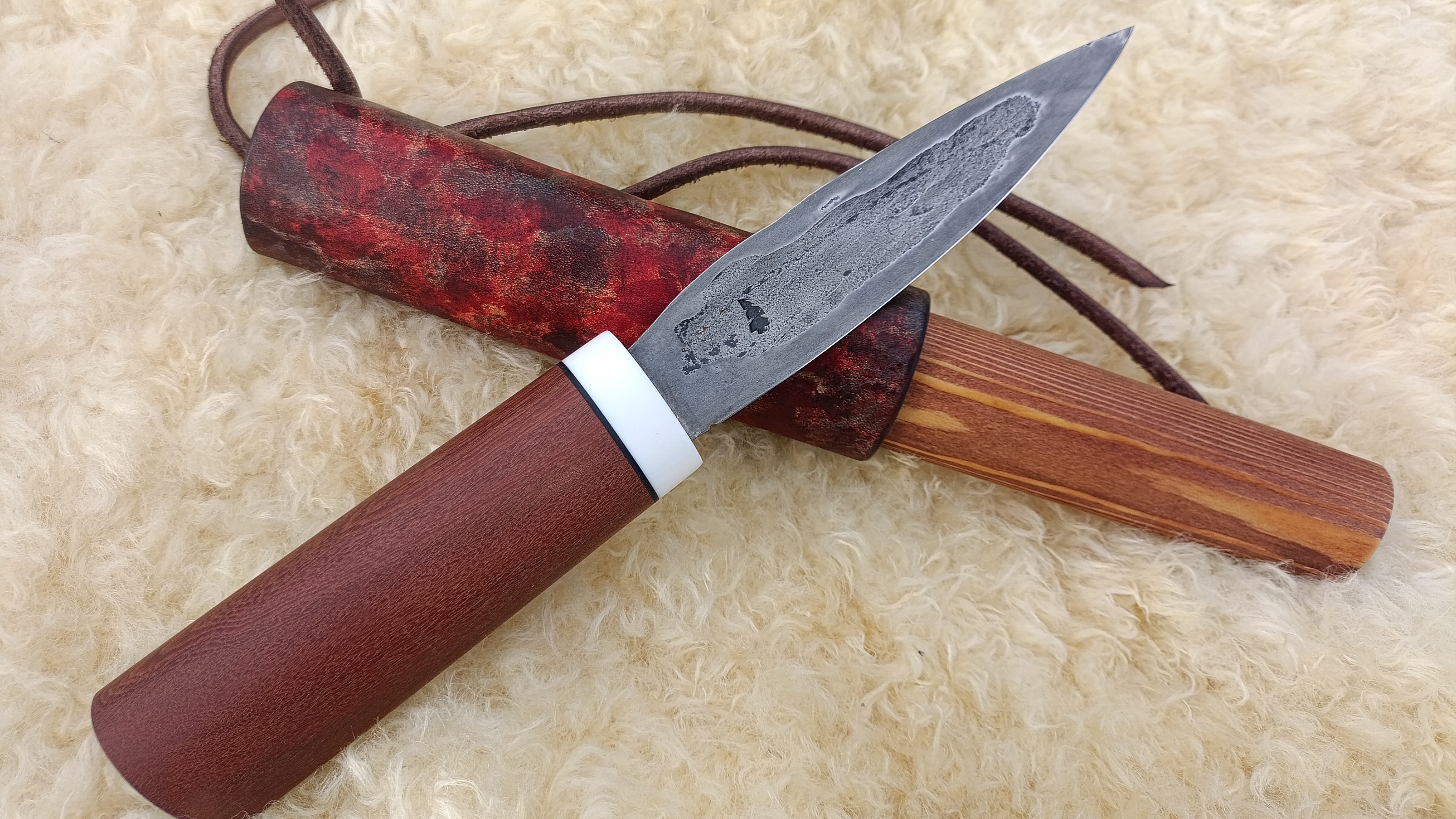 Нож по якутским мотивам.Первый обзор в 2025 году