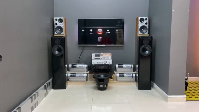 MOSCONI & GLADEN HI-END STUDIO смотреть онлайн