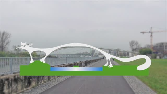 Котик над рекой | Гуляем по Кошачьему мосту в Кёльне смотреть онлайн