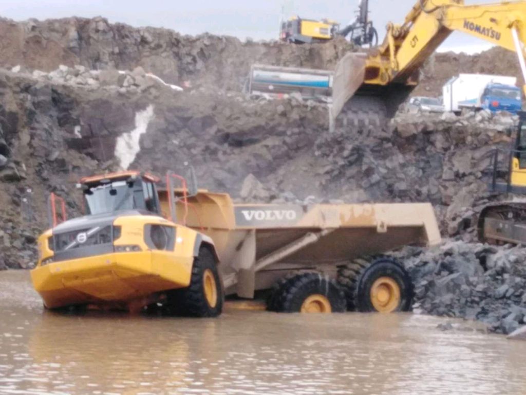 Работа в карьере