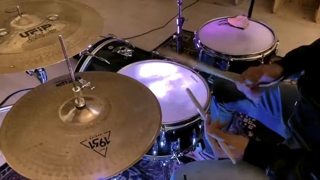 Fabio Nobile drums remake of IBIZA by Noblesse Oblige смотреть онлайн