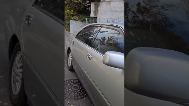 Интересная решетка радиатора...Какого года авто? смотреть онлайн