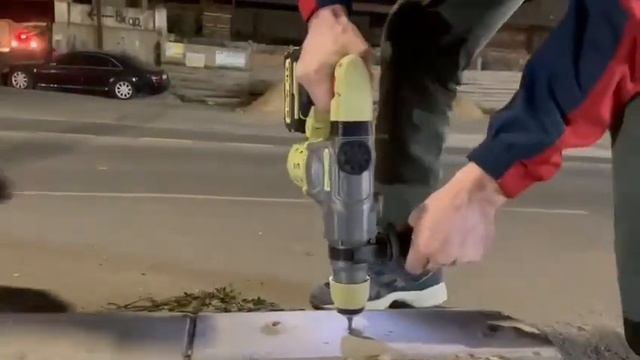 Feng -Bao vs Makita смотреть онлайн