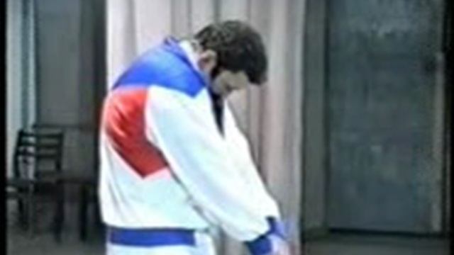 Упражнения зарядка для позвоночникак Норбекова