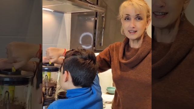 Домашно приготвен тахан от бадеми с кокосови стърготини и какао смотреть онлайн