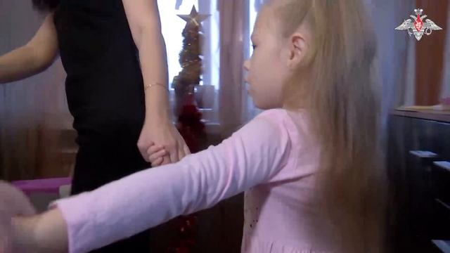 Заместитель Министра обороны РФ исполнил новогоднее желание девочки из Ростовской области смотреть онлайн