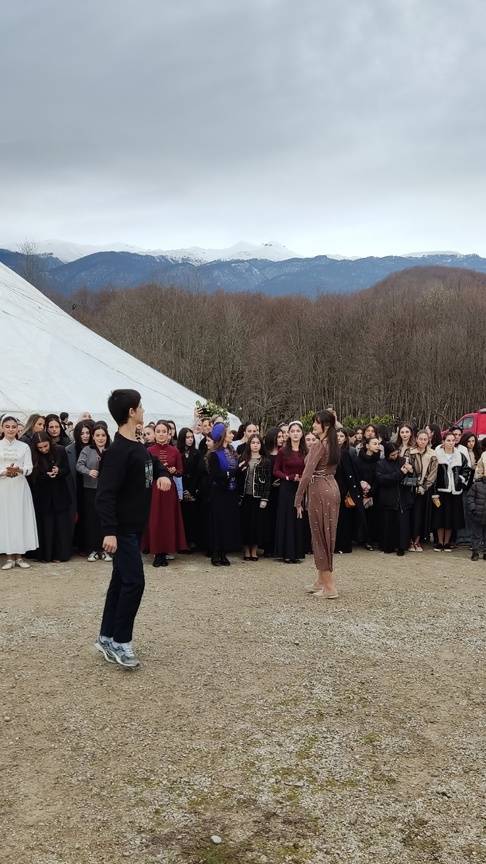 Лезгинка в этнопарке АПСНЫ