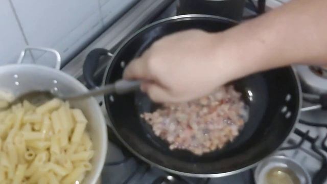 PENNE ESTILO À CARBONARA ... VEM DIVERTIR E APRENDER... #CARBONARA #CHEFFMALLUCO смотреть онлайн