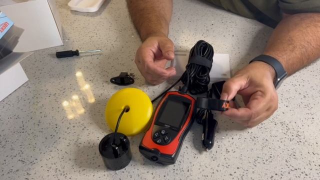 Lucky Laker fish finder depth finder en español смотреть онлайн
