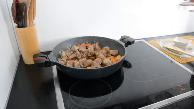 Gedünstete Kartoffeln Mit Fleisch Rezept | Tuschonaja Kartoschka S Mjasom