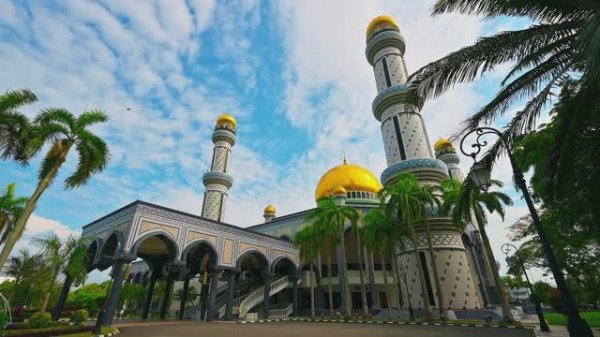 Jame' Asr Hassanil Bolkiah Mosque, Bandar Seri Begawan, Brunei Darussalam