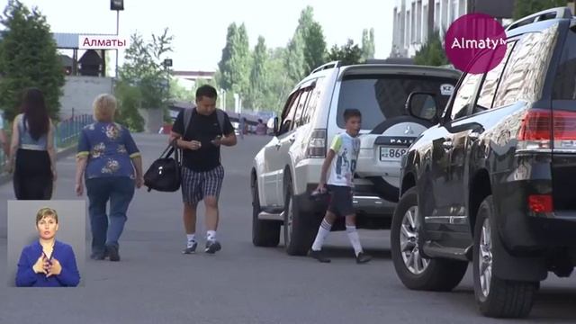 Очередную мошенницу задержали накануне в Алматы (06.06.17) смотреть онлайн