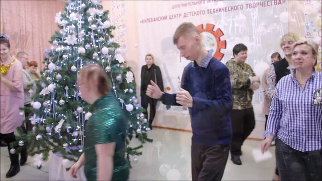 Новогодний МИНИ-МИКС смотреть онлайн