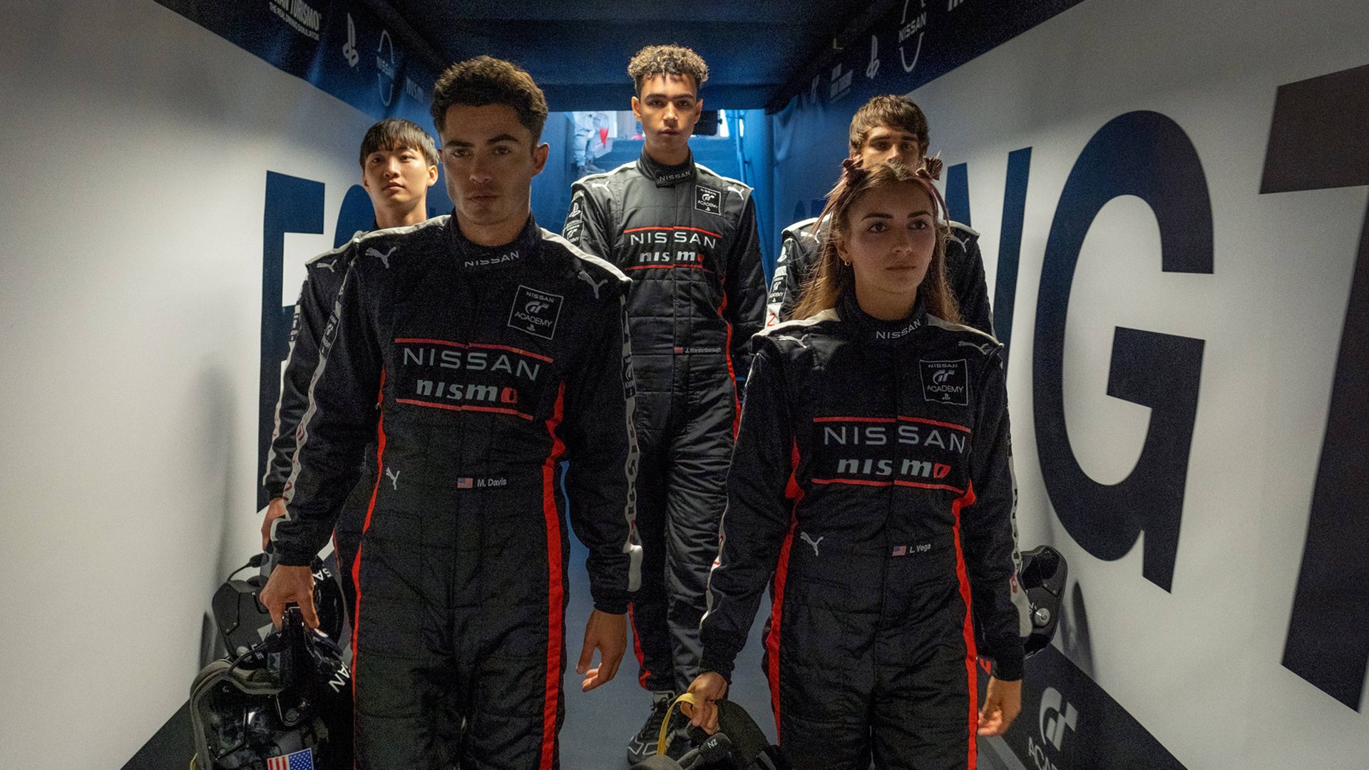 Гран туризмо (2023) / Gran Turismo смотреть онлайн