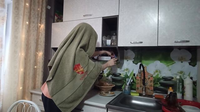 Мама и сын. Пропажа конфет.