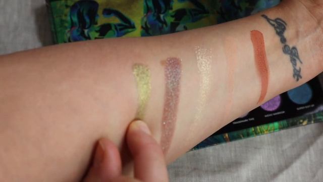 URBAN DECAY X MARVEL SHE HULK PALETTE SWATCHES