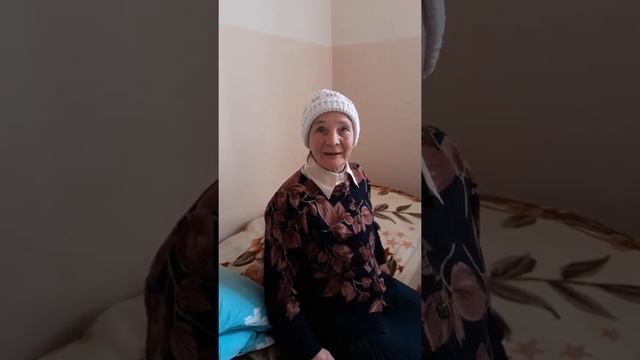 Баба Рая рассказывает про свой подвиг смотреть онлайн