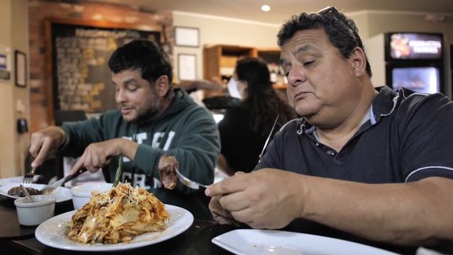 Steak Lovers...Top 5 en Lima! Entraña, Picaña y Mollejas espectacular!!! смотреть онлайн
